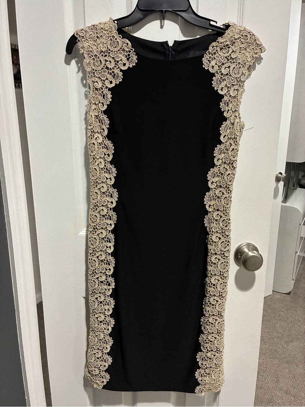 Avery G Black Midi Bodycon Dress with Cream Panels Size 8